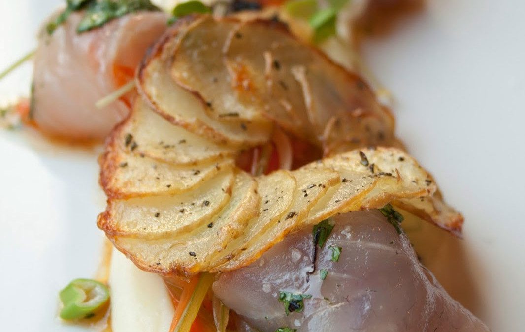 Cannelloni van zeebaars met gekonfijte aardappel en zomertruffel