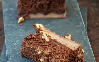 Magische taart brownie style: met chocolade en pecannoten