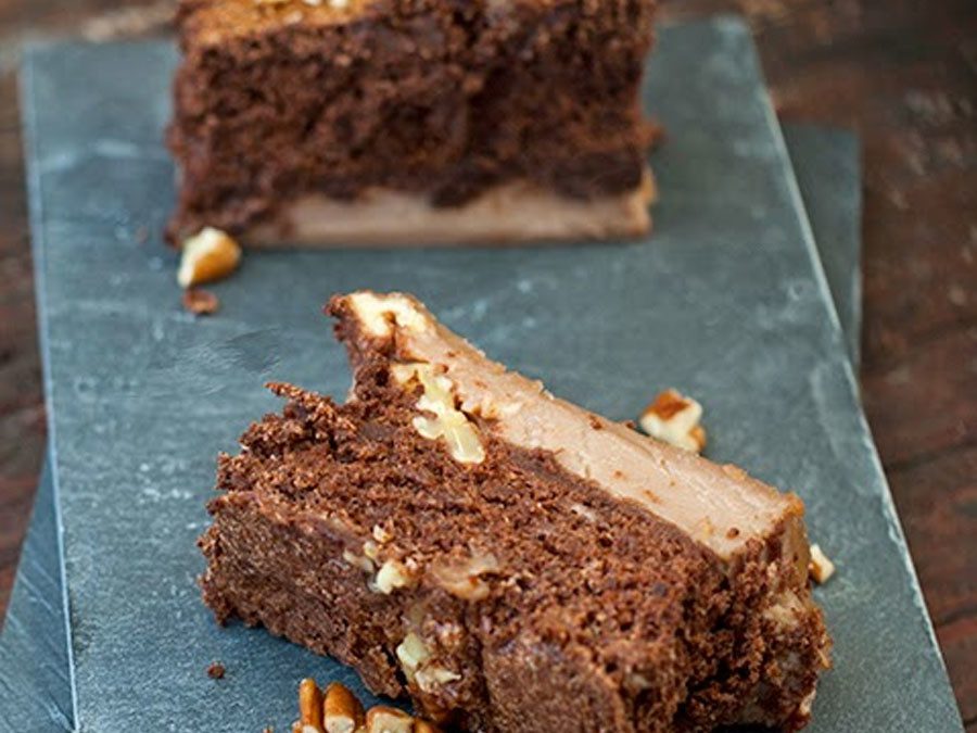 Magische taart brownie style: met chocolade en pecannoten