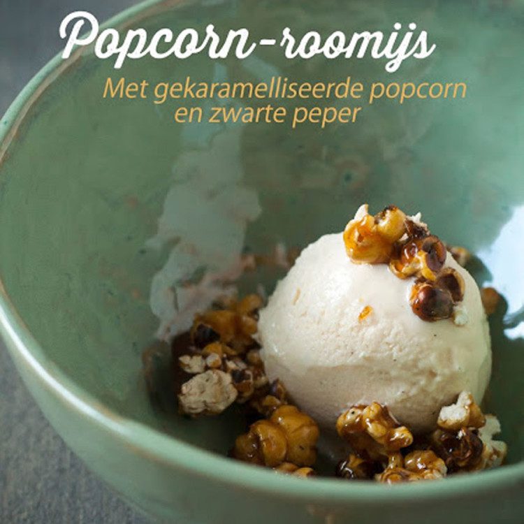 Popcorn-roomijs met gekaramelliseerde popcorn en zwarte peper