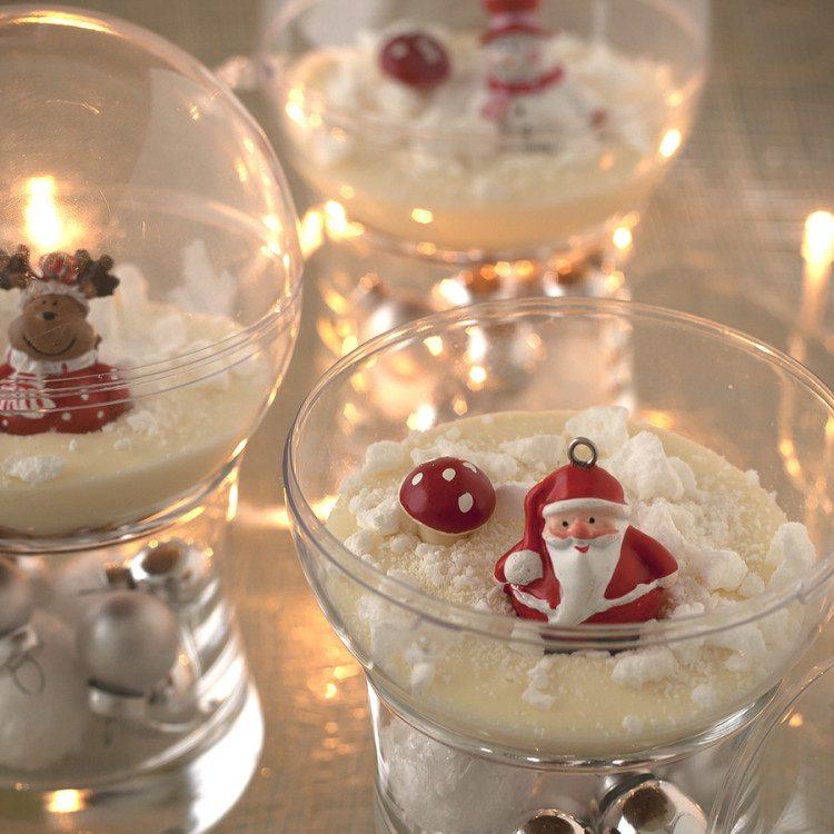 Kerstdessert met peer, speculaas en witte chocolademousse