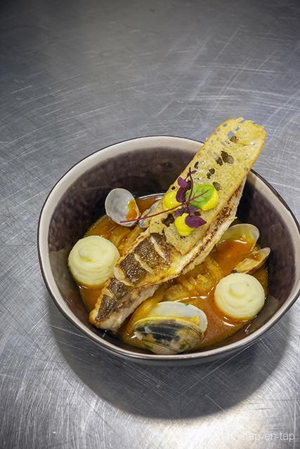 Rode poon, vongole, bouillabaisse-jus, saffraan, venkel