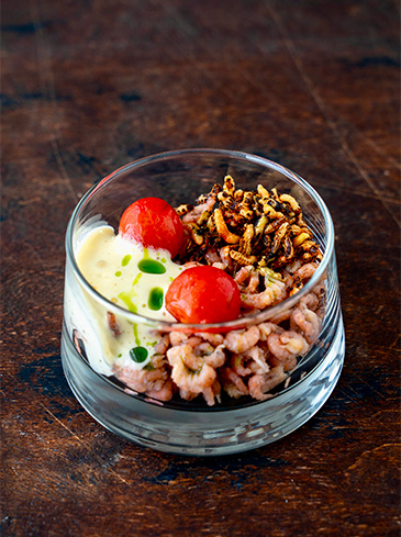 Grijze garnalen, kaasschuim, gepofte wilde rijst